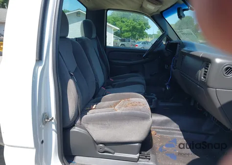 2007 GMC Sierra 1500 Classic Work Truck z USA, uszkodzony, nr VIN 3GTEK14X27G222073